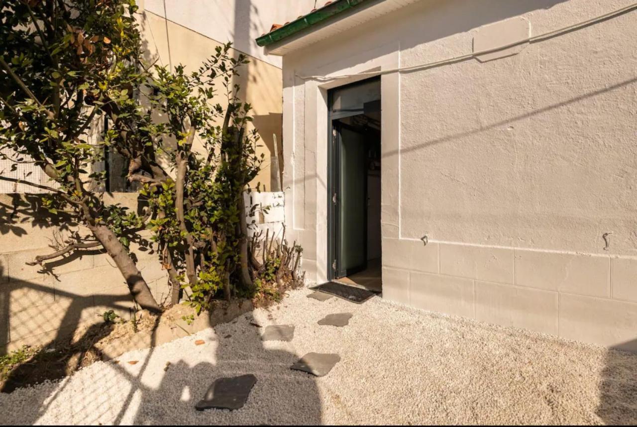 Апартаменти Studio Cosy Avec Terrasse Et Jardin Флуарак Екстер'єр фото